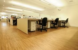 Piso para área Comercial